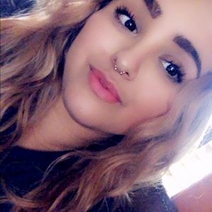 Meet your Posher, Briseida